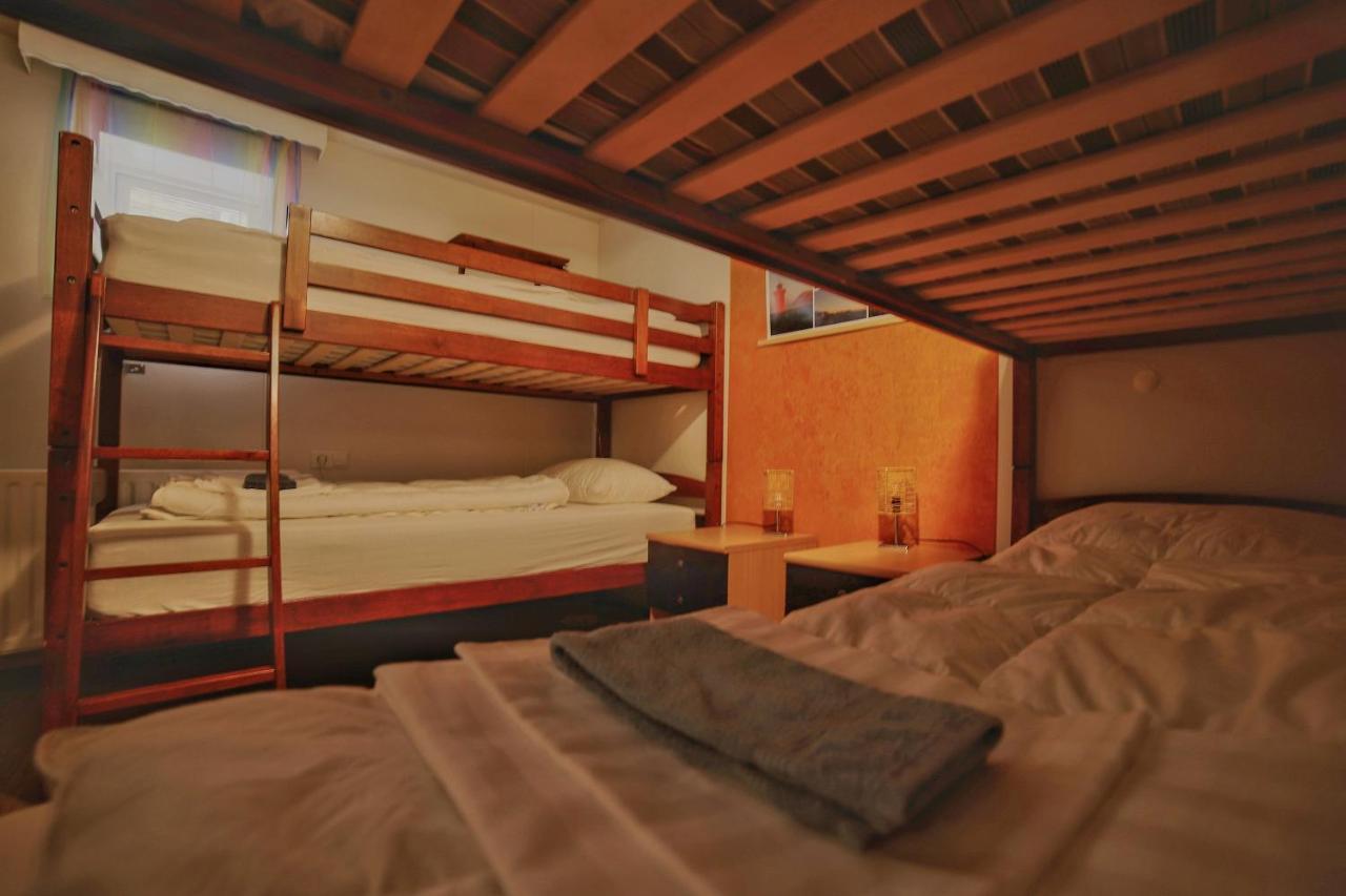 Husavik Green Hostel ภายนอก รูปภาพ