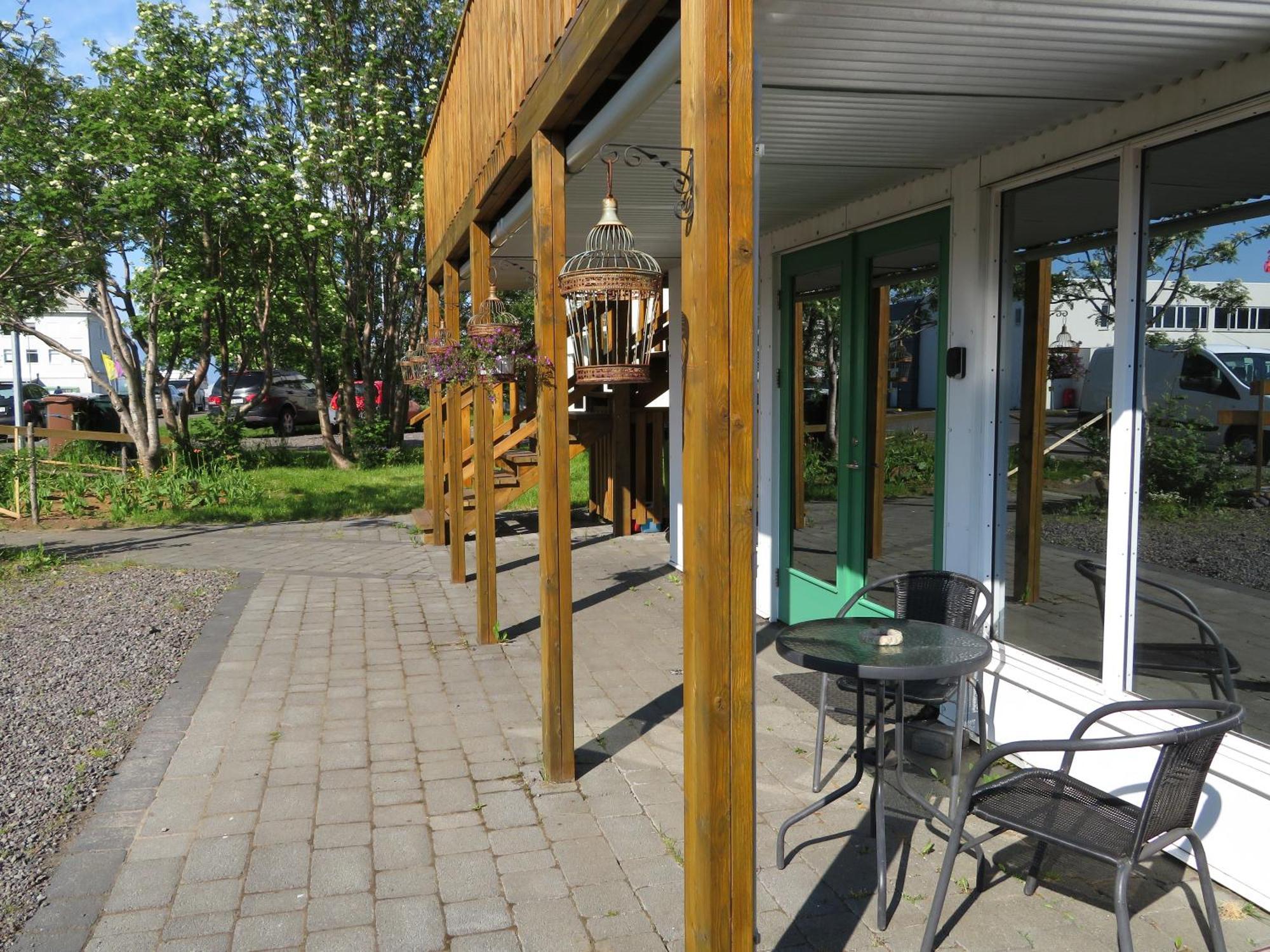 Husavik Green Hostel ภายนอก รูปภาพ